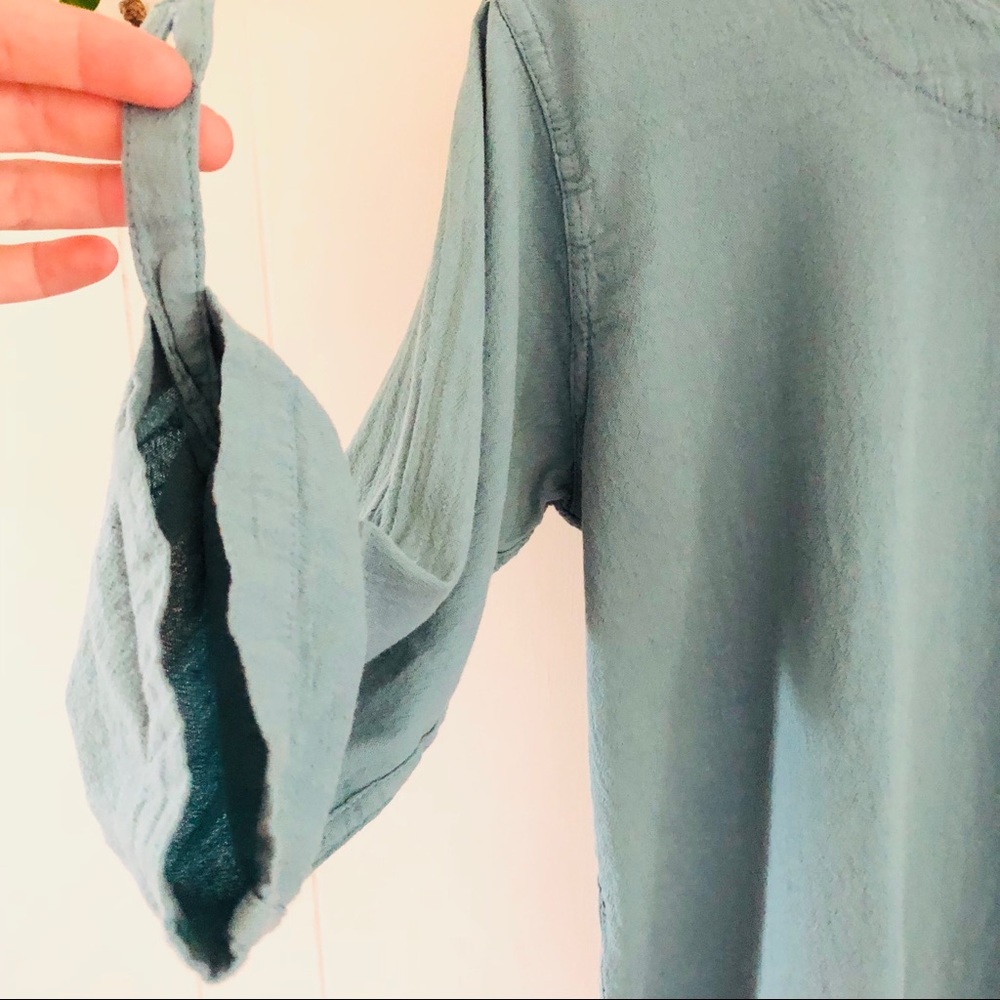 🌿free w/purchase Minimalist Woven Seafoam Top - Picture 4 of 5